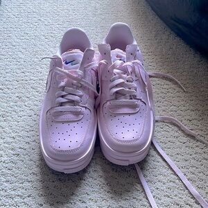 Nike Air Force 1 Fontana pink never worn, with box, box is a little crushed